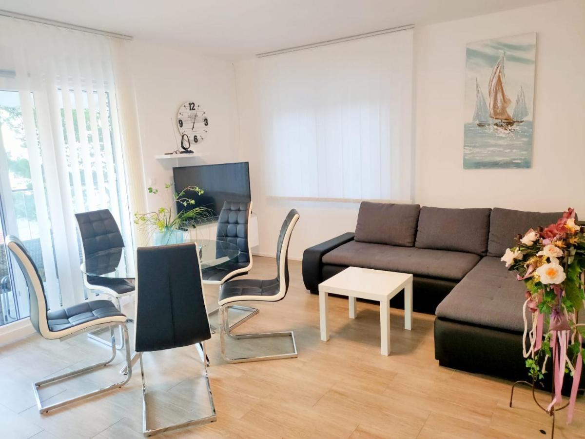 Apartment Elin Omis