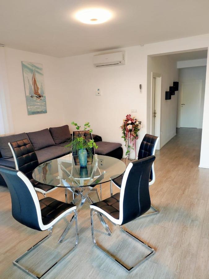 Elin Apartment Omis