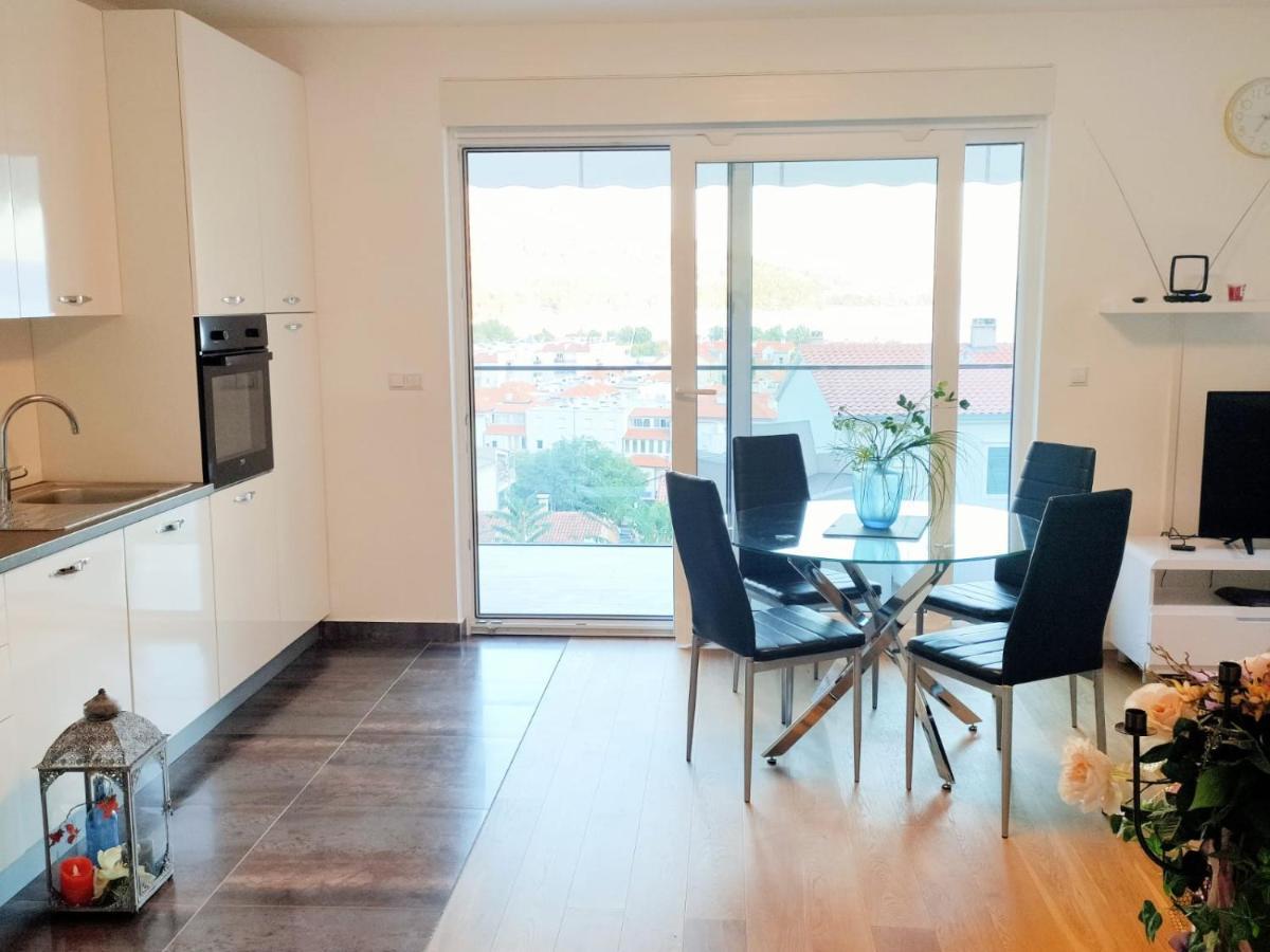 Apartament Elin Omiš